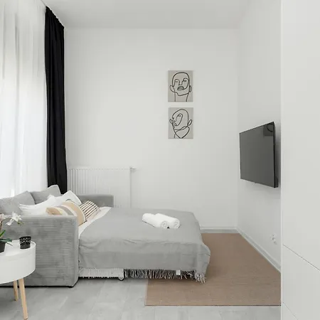 Comfortable Studio Apartments With Parking In Szczecin By Noclegi Renters Exterior photo