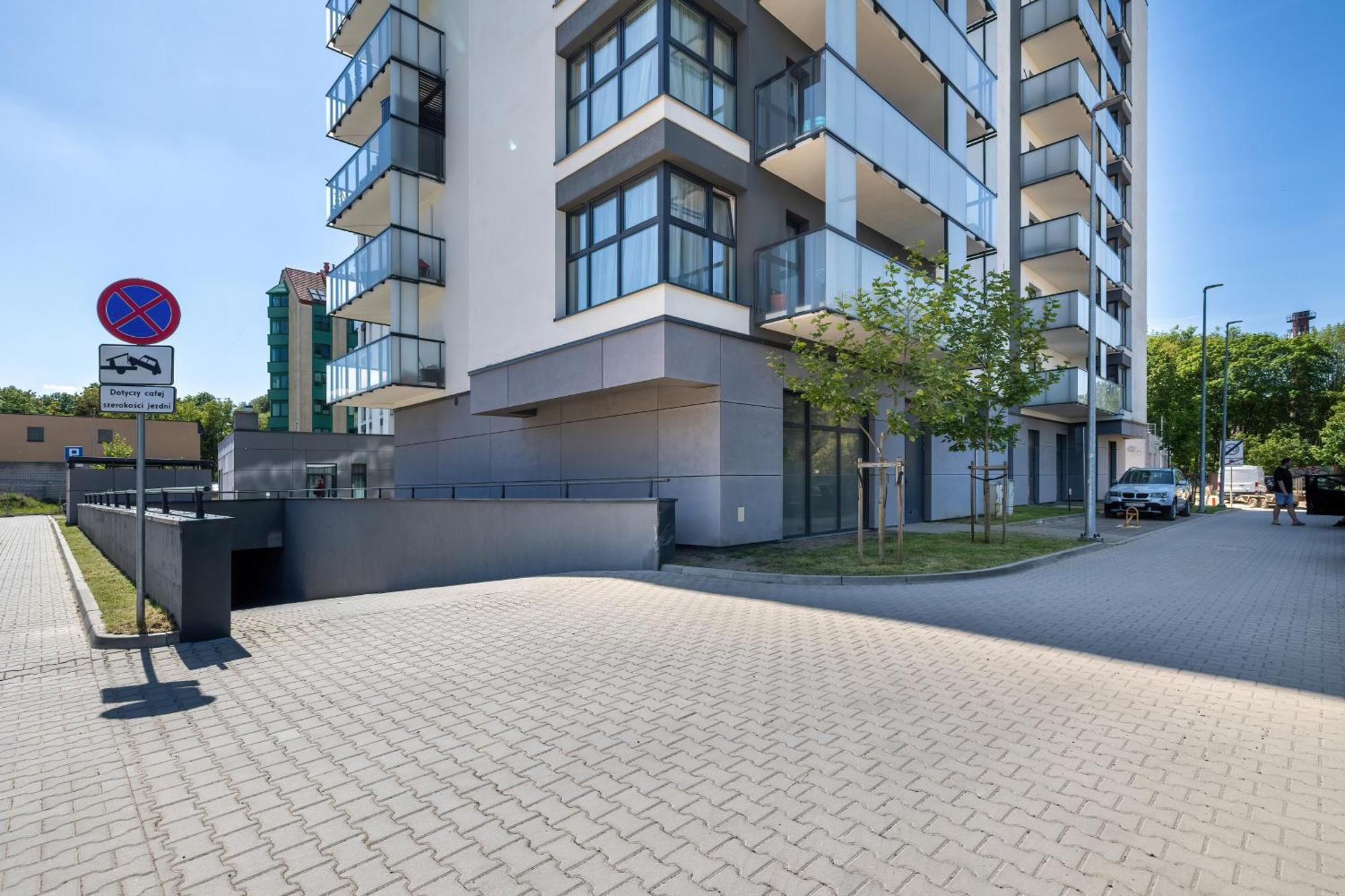 Comfortable With Parking In By Renters Apartment Stettin