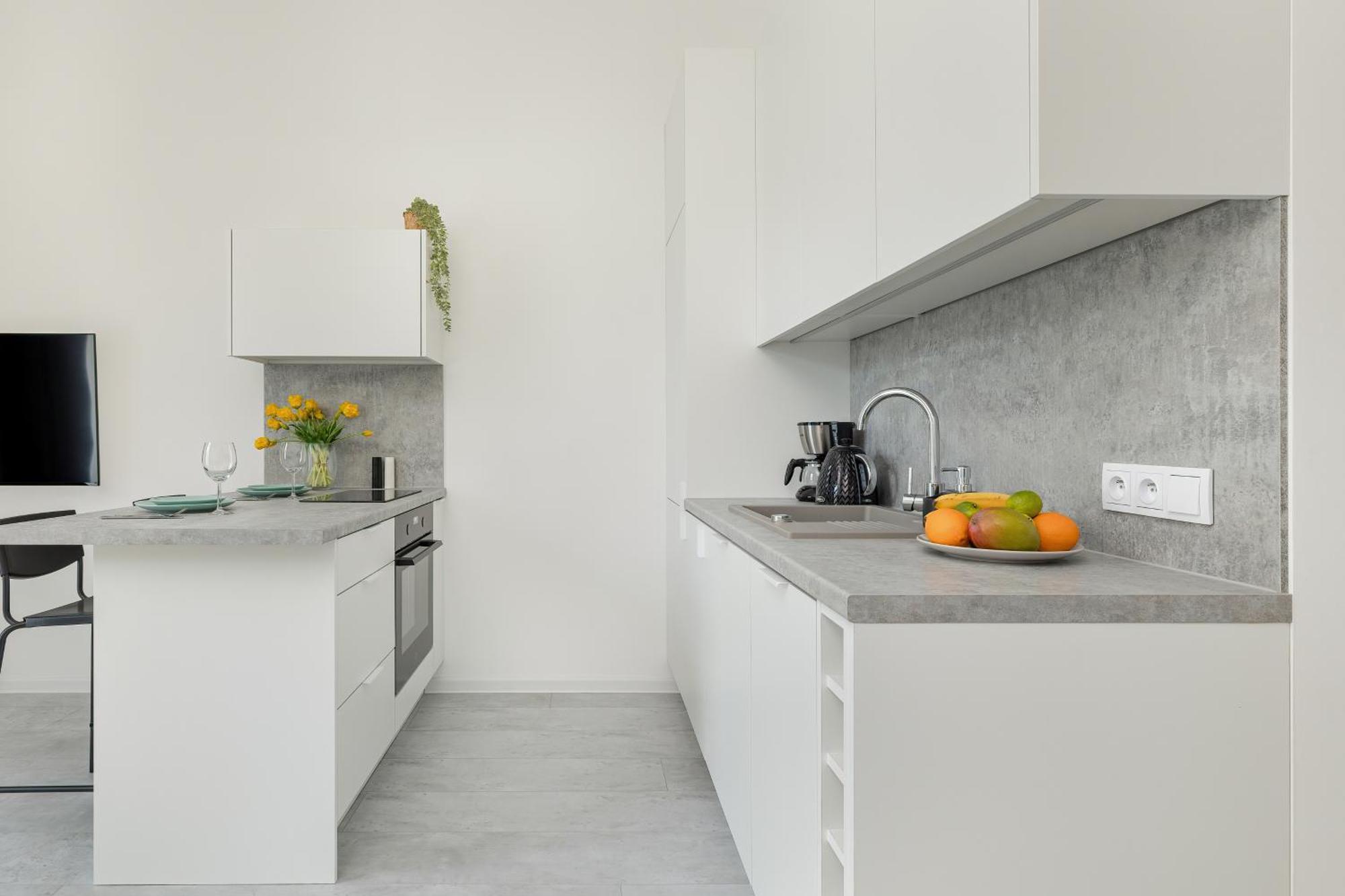 Comfortable With Parking In By Renters